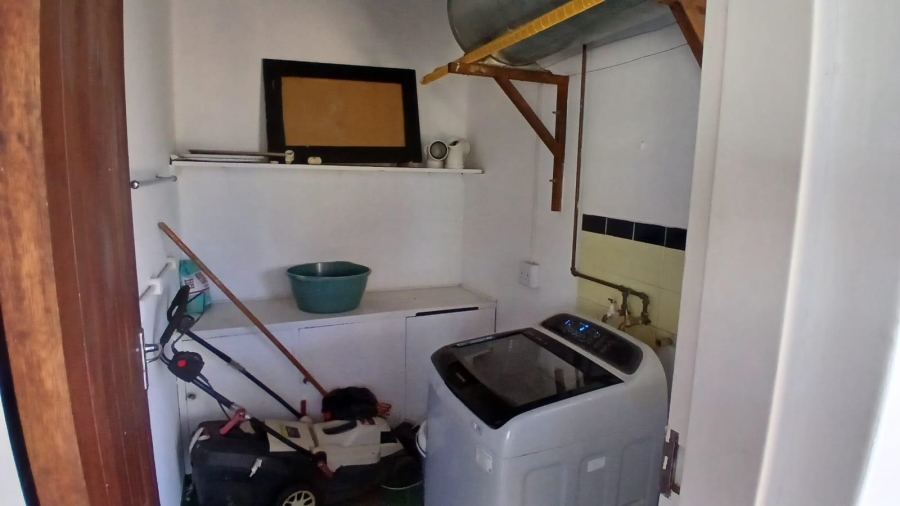 10 Bedroom Property for Sale in Universitas Free State